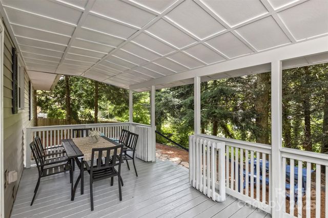 24 Evelake Drive, Asheville, NC 28806