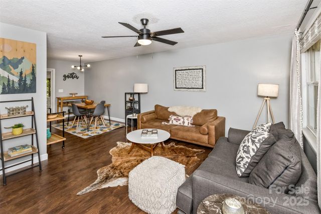 24 Evelake Drive, Asheville, NC 28806