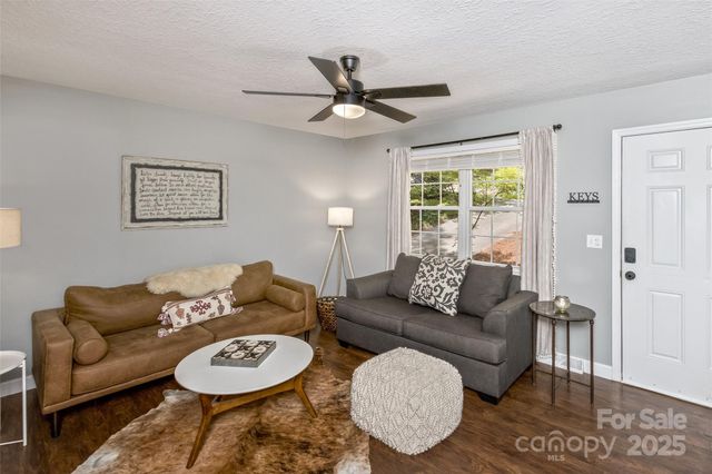 24 Evelake Drive, Asheville, NC 28806