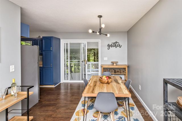 24 Evelake Drive, Asheville, NC 28806