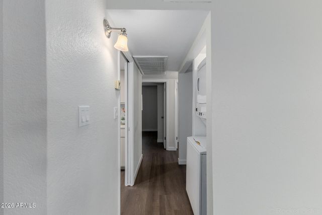 214 E RUTH Avenue 103, Phoenix, AZ 85020