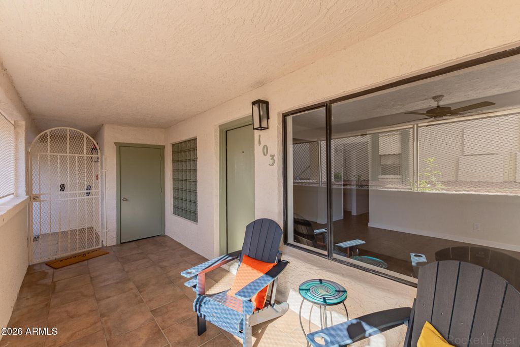 214 E RUTH Avenue 103, Phoenix, AZ 85020