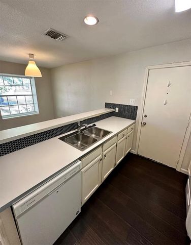 1429 Hyridge CIR, Round Rock, TX 78664