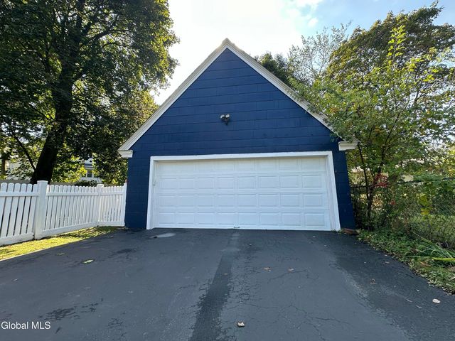 10 Fowler Avenue, Glens Falls, NY 12801