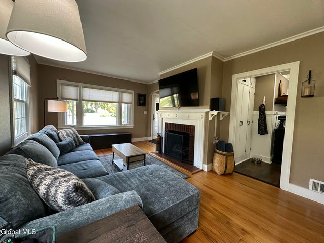 10 Fowler Avenue, Glens Falls, NY 12801