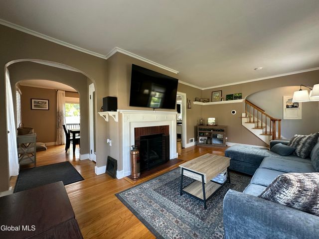 10 Fowler Avenue, Glens Falls, NY 12801