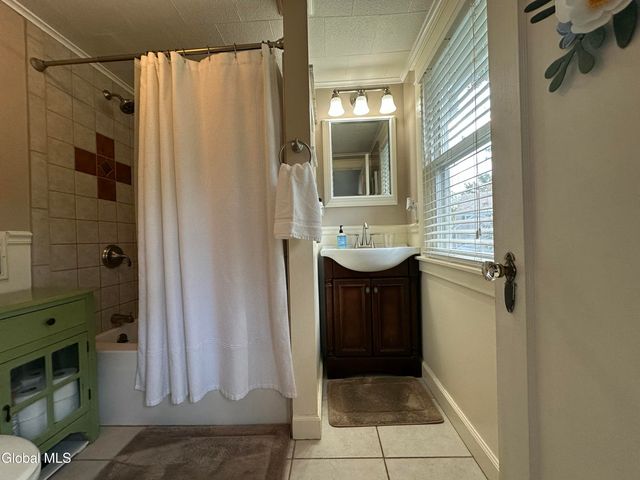 10 Fowler Avenue, Glens Falls, NY 12801