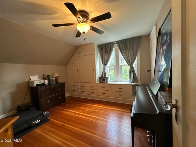 10 Fowler Avenue, Glens Falls, NY 12801