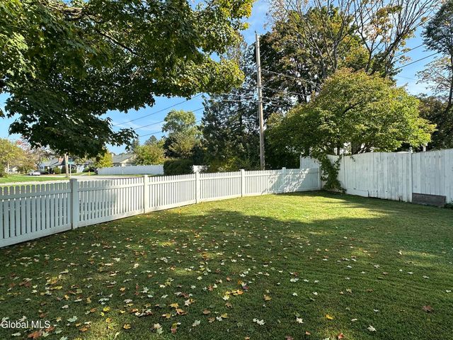 10 Fowler Avenue, Glens Falls, NY 12801