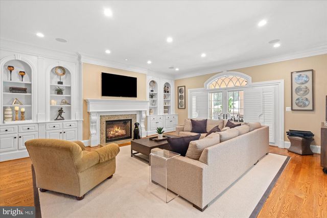 3109 WHIMBRELL CT, Oakton, VA 22124