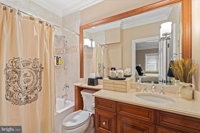 3109 WHIMBRELL CT, Oakton, VA 22124