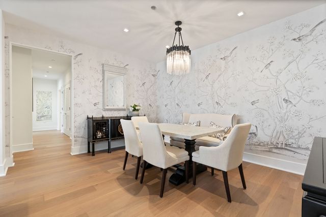 363 E Wacker Drive 2106, Chicago, IL 60601