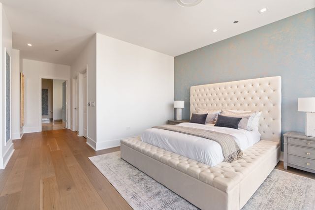 363 E Wacker Drive 2106, Chicago, IL 60601