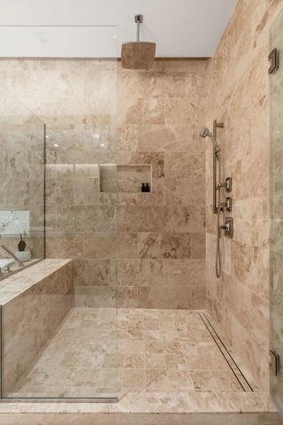 363 E Wacker Drive 2106, Chicago, IL 60601