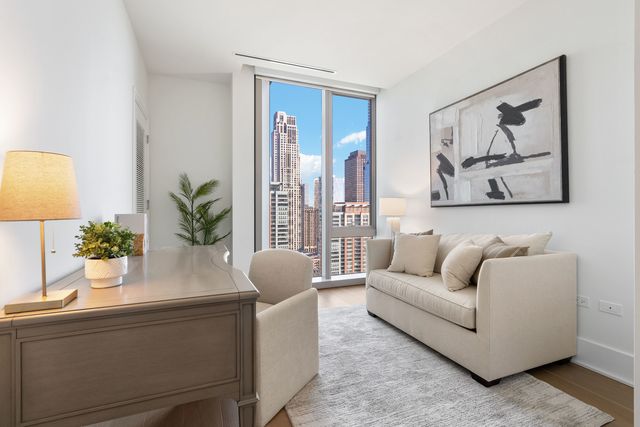 363 E Wacker Drive 2106, Chicago, IL 60601