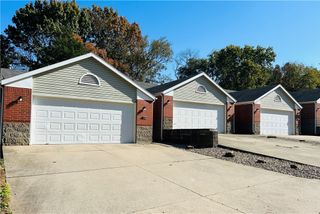 2074 N Kantz Lane, Fayetteville, AR 72703