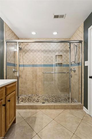 1244 Hatchland PL, Newport News, VA 23608