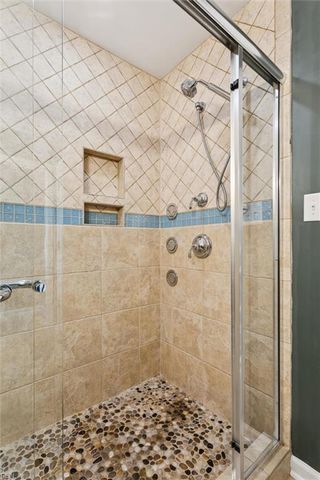 1244 Hatchland PL, Newport News, VA 23608