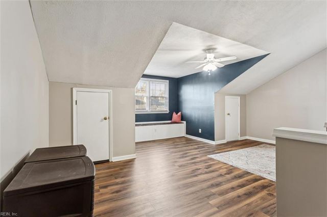 1244 Hatchland PL, Newport News, VA 23608