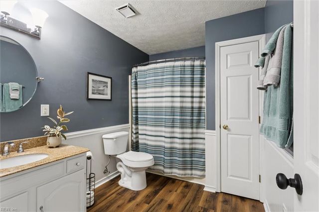 1244 Hatchland PL, Newport News, VA 23608