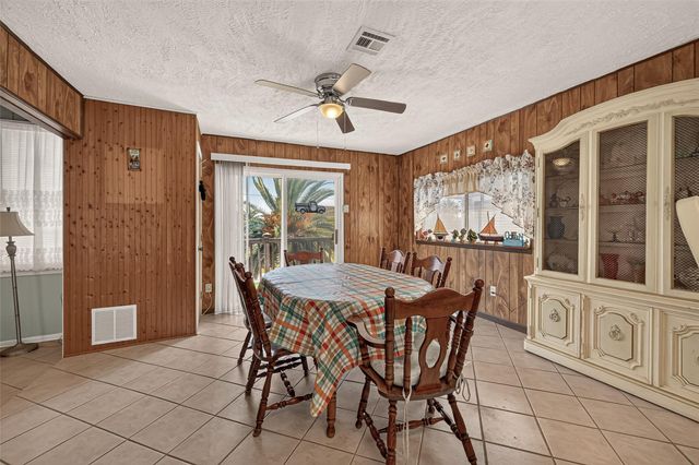 16606 Bermuda Way, Jamaica Beach, TX 77554
