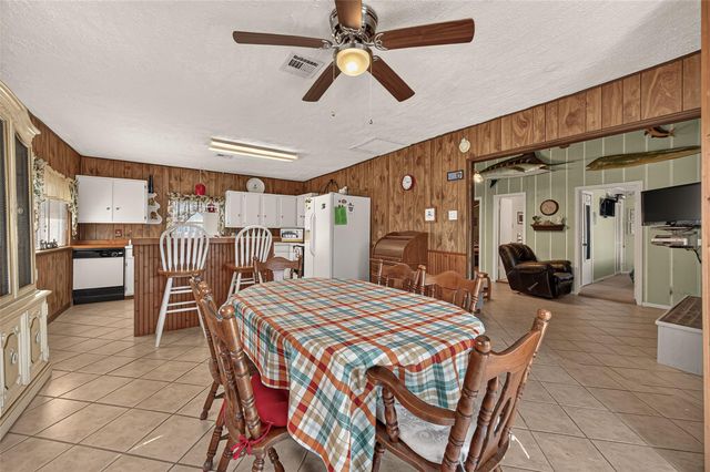 16606 Bermuda Way, Jamaica Beach, TX 77554