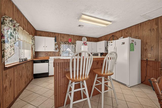 16606 Bermuda Way, Jamaica Beach, TX 77554