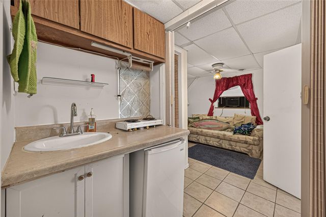 16606 Bermuda Way, Jamaica Beach, TX 77554