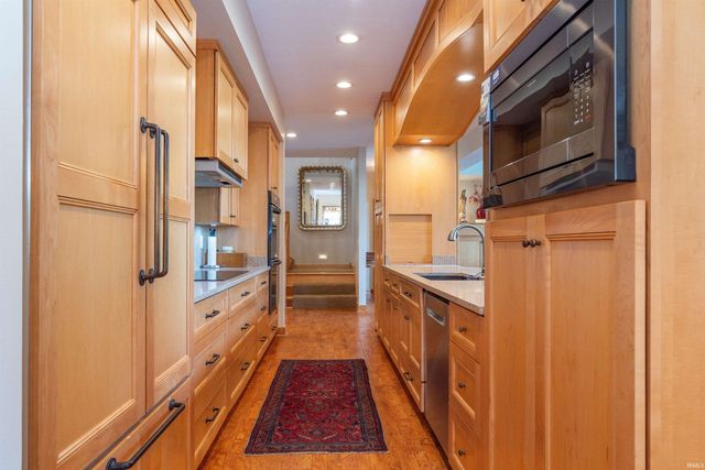 2753 E Pedigo Bay Drive, Bloomington, IN 47401