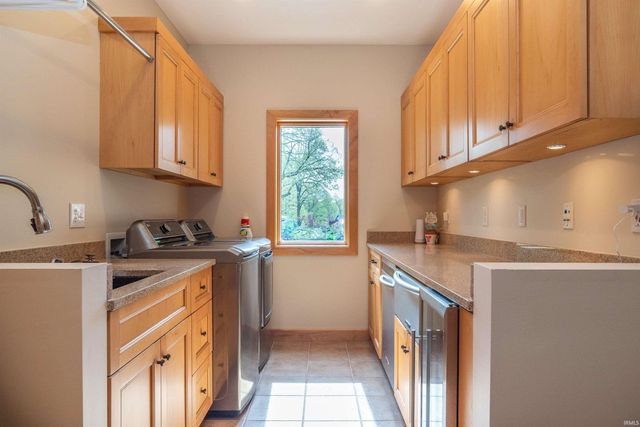 2753 E Pedigo Bay Drive, Bloomington, IN 47401