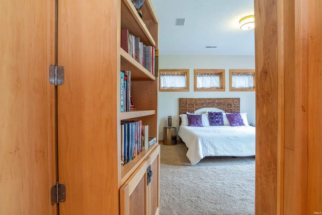 2753 E Pedigo Bay Drive, Bloomington, IN 47401