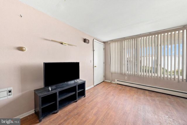 926 NEWARK AVE, Forked River, NJ 08731