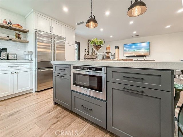 1079 Powderhorn Court, Oak Park, CA 91377