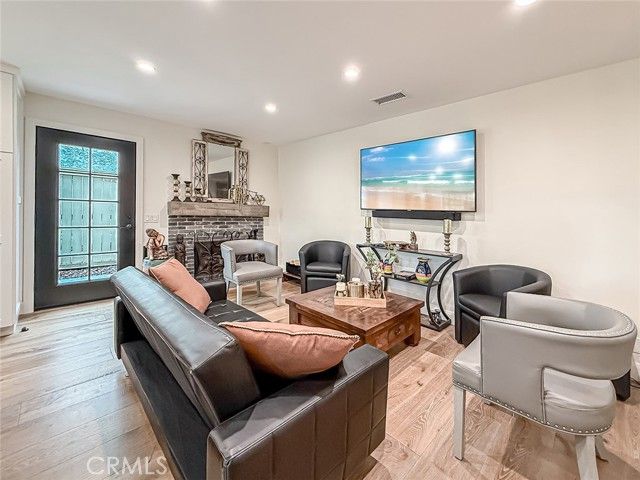 1079 Powderhorn Court, Oak Park, CA 91377