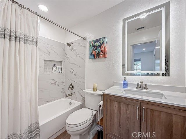 1079 Powderhorn Court, Oak Park, CA 91377