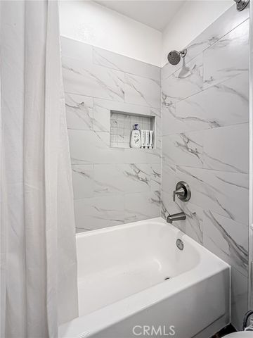 1079 Powderhorn Court, Oak Park, CA 91377