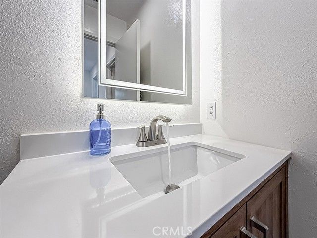 1079 Powderhorn Court, Oak Park, CA 91377