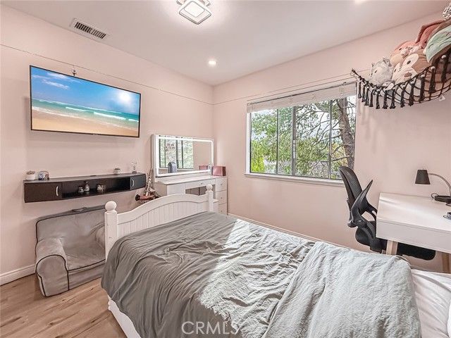 1079 Powderhorn Court, Oak Park, CA 91377