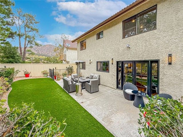 1079 Powderhorn Court, Oak Park, CA 91377