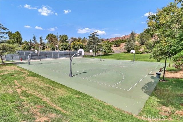 1079 Powderhorn Court, Oak Park, CA 91377