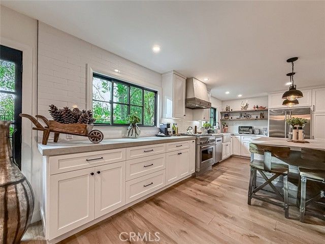 1079 Powderhorn Court, Oak Park, CA 91377