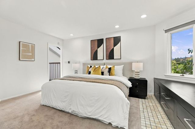 858 Arbor Road, Menlo Park, CA 94025