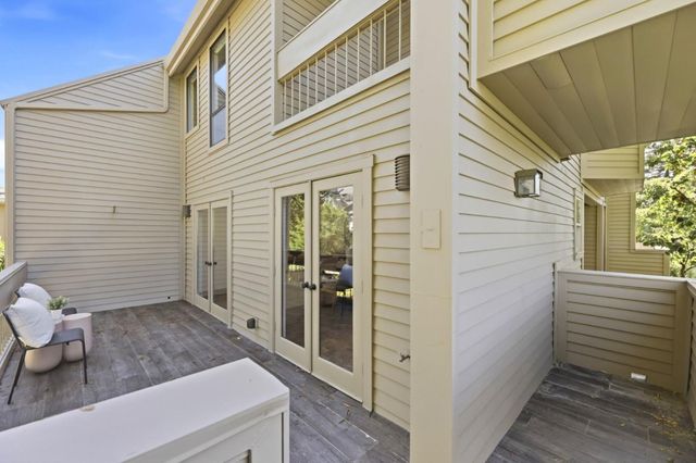 858 Arbor Road, Menlo Park, CA 94025