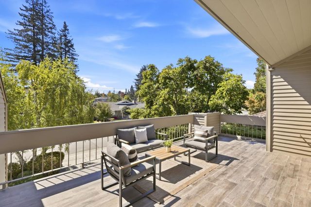 858 Arbor Road, Menlo Park, CA 94025