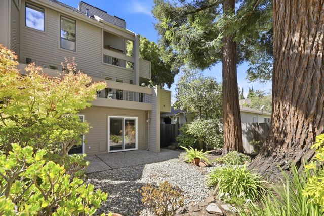 858 Arbor Road, Menlo Park, CA 94025
