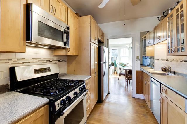 6430 N Glenwood Avenue 2J, Chicago, IL 60626