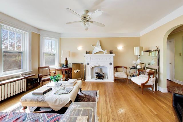 6430 N Glenwood Avenue 2J, Chicago, IL 60626