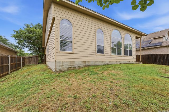 2429 ANGELINA DR, New Braunfels, TX 78130