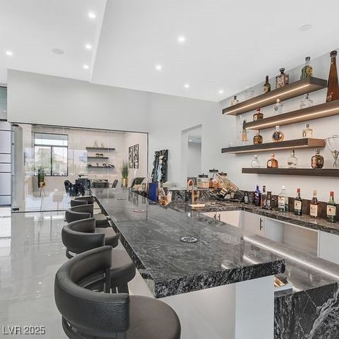 5400 Mello Avenue, Las Vegas, NV 89131