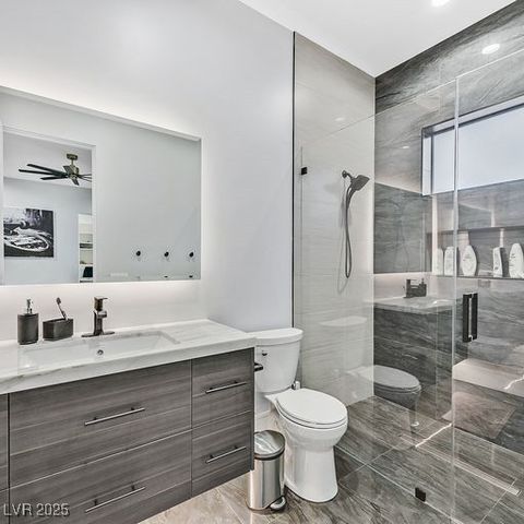 5400 Mello Avenue, Las Vegas, NV 89131